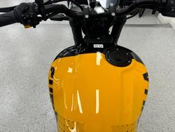 2026 Royal Enfield 2026 ROYAL ENFIELD 450CC GUERILLA 450 ROAD Yellow