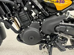 2026 Royal Enfield 2026 ROYAL ENFIELD 450CC GUERILLA 450 ROAD Yellow