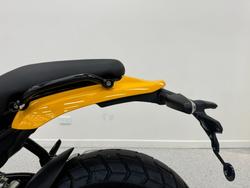 2026 Royal Enfield 2026 ROYAL ENFIELD 450CC GUERILLA 450 ROAD Yellow