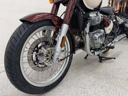 2025 Royal Enfield CLASSIC 650 Red