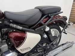 2025 Royal Enfield CLASSIC 650 Red