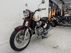 2025 Royal Enfield CLASSIC 650 Red