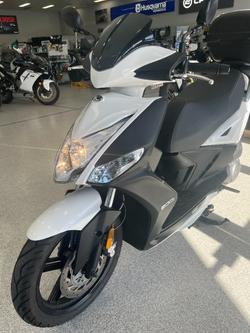 2024 KYMCO AGILITY 16+ 200i WHITE