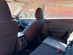 2025 Nissan X-TRAIL ST