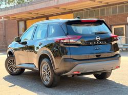 2025 Nissan X-TRAIL ST