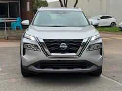 2025 Nissan X-TRAIL ST