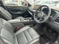 2025 Nissan X-TRAIL ST-L