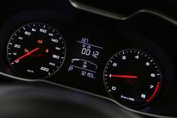 2023 MG ZST Essence