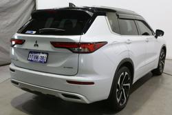 2023 Mitsubishi Outlander Exceed Tourer