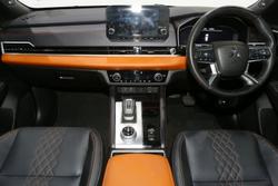 2023 Mitsubishi Outlander Exceed Tourer