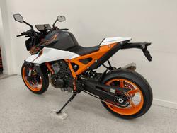2026 Ktm 990 DUKE Orange