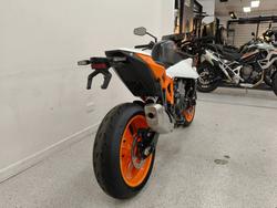 2025 Ktm 990 DUKE Orange