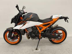 2026 Ktm 990 DUKE Orange