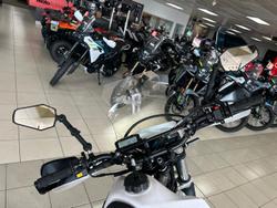 2021 Suzuki DR650SE DR White