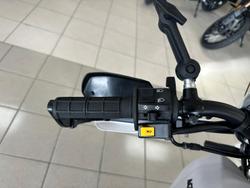 2021 Suzuki DR650SE DR White