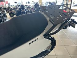 2021 Suzuki DR650SE DR White