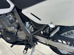 2021 Suzuki DR650SE DR White