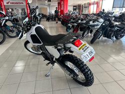 2021 Suzuki DR650SE DR White