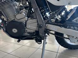 2021 Suzuki DR650SE DR White