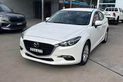 2018 Mazda 3 Neo Sport