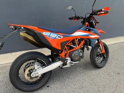 2024 KTM 690 SMC R SMC Orange