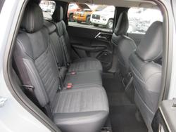 2026 Mitsubishi Outlander LS