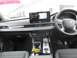 2026 Mitsubishi Outlander LS