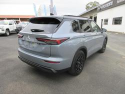 2026 Mitsubishi Outlander LS