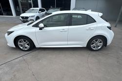 2018 Toyota Corolla Ascent Sport MZEA12R Glacier White