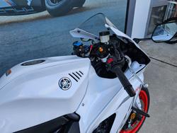 2023 Yamaha YZF-R7LA White