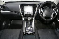 2022 Mitsubishi Pajero Sport GLX