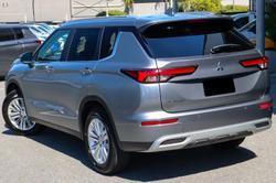 2026 Mitsubishi Outlander LS