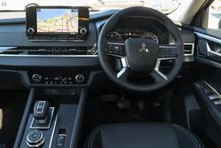 2026 Mitsubishi Outlander LS