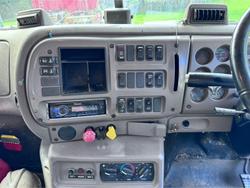 2005 Mack Metro Ml