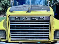 2005 Mack Metro Ml