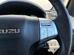 2020 Isuzu MU-X LS-T