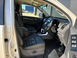 2020 Isuzu MU-X LS-T