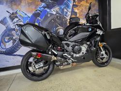 2025 BMW Motorrad S 1000 XR BLACK