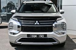 2025 Mitsubishi Outlander Exceed