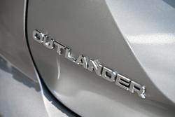 2025 Mitsubishi Outlander Exceed