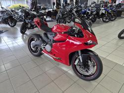 2015 Ducati 899 Panigale Panigale Red