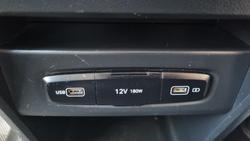 2021 Hyundai STARIA Elite