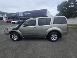 2010 Nissan Pathfinder ST R51 MY10 4X4 Dual Range Gold