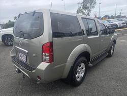 2010 Nissan Pathfinder ST R51 MY10 4X4 Dual Range Gold