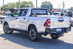 2025 Toyota Hilux SR5 48V