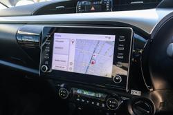 2025 Toyota Hilux SR5 48V