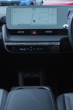 2023 Hyundai IONIQ 5 Essential