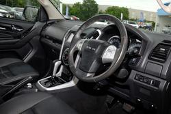 2020 Isuzu MU-X LS-T