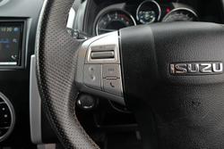 2020 Isuzu MU-X LS-T