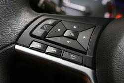 2021 Nissan Navara SL